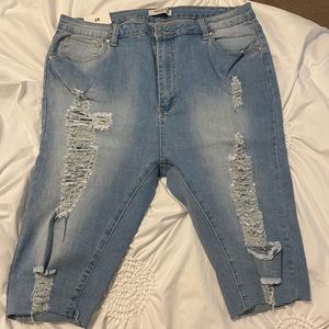New distressed Bermuda shorts